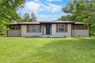 10 Lexington Dr #1 - Photo 1 of 1