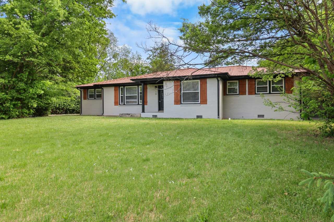 10 Lexington Dr #1 - Photo 4 of 29