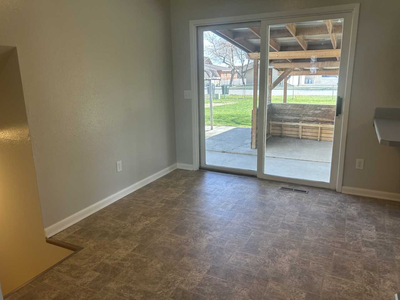 3326 Winchell Ln - Photo 6 of 15