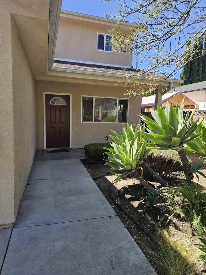 6649 Cleon Ave #1 - Photo 6 of 27