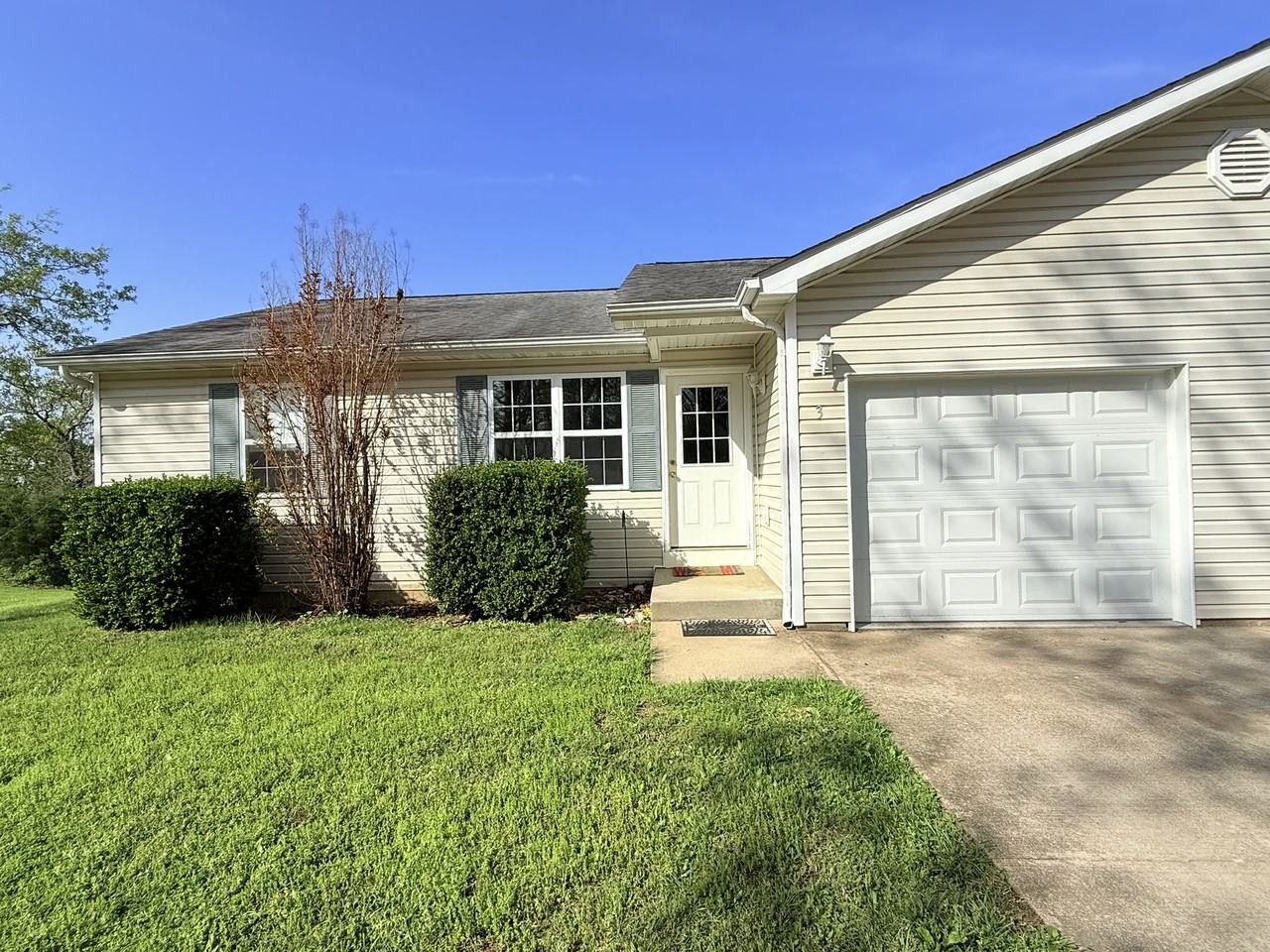 1604 Lindburg Rd #3 - Photo 2 of 19