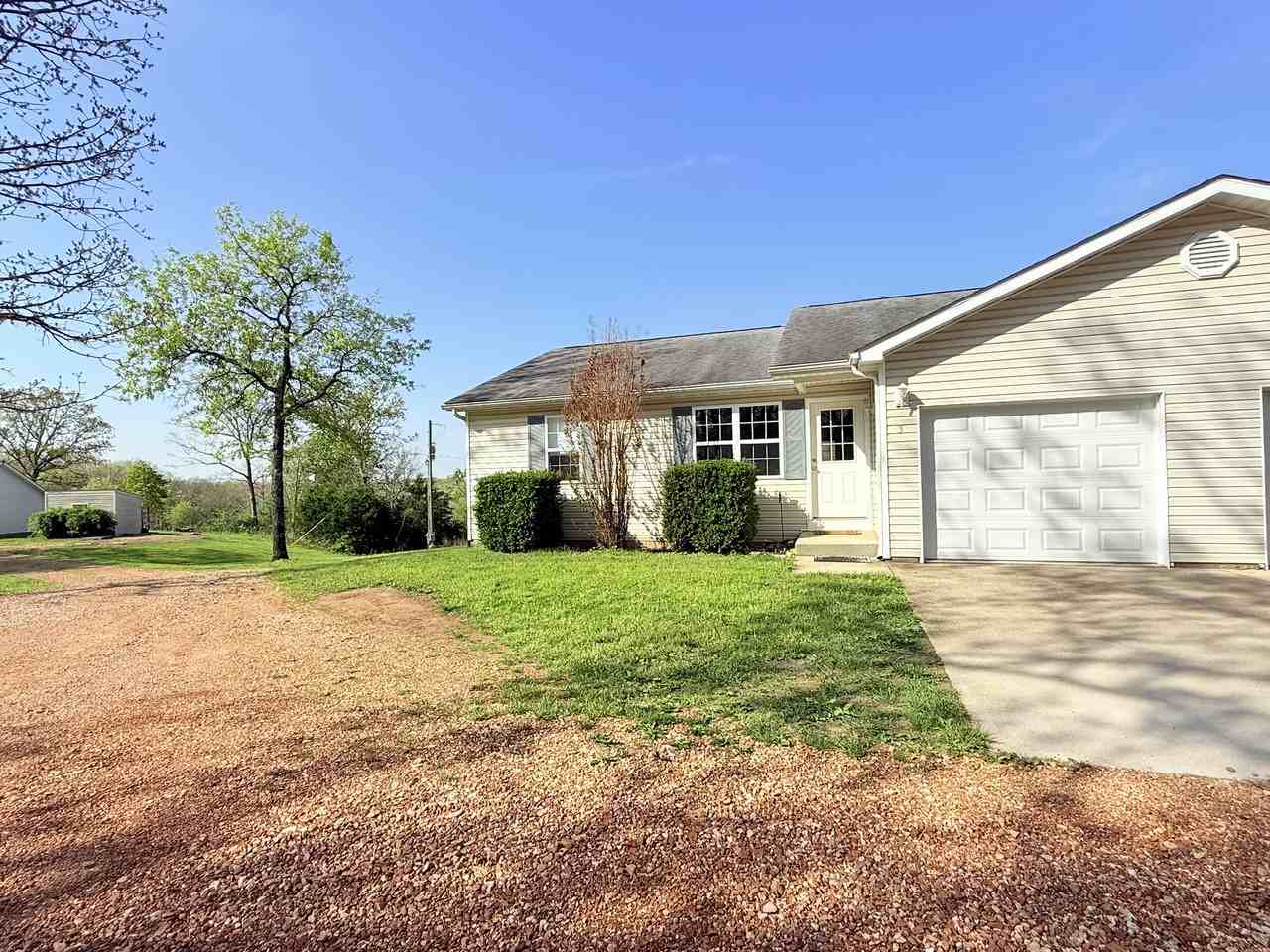 1604 Lindburg Rd #3 - Photo 3 of 19