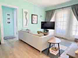 featured image of 36 Hanna St W #1