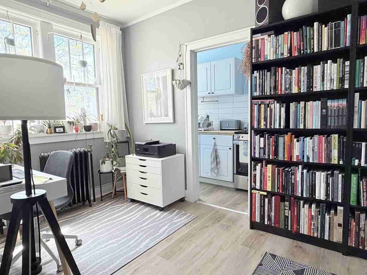 36 Hanna St W #1 - Photo 5 of 13