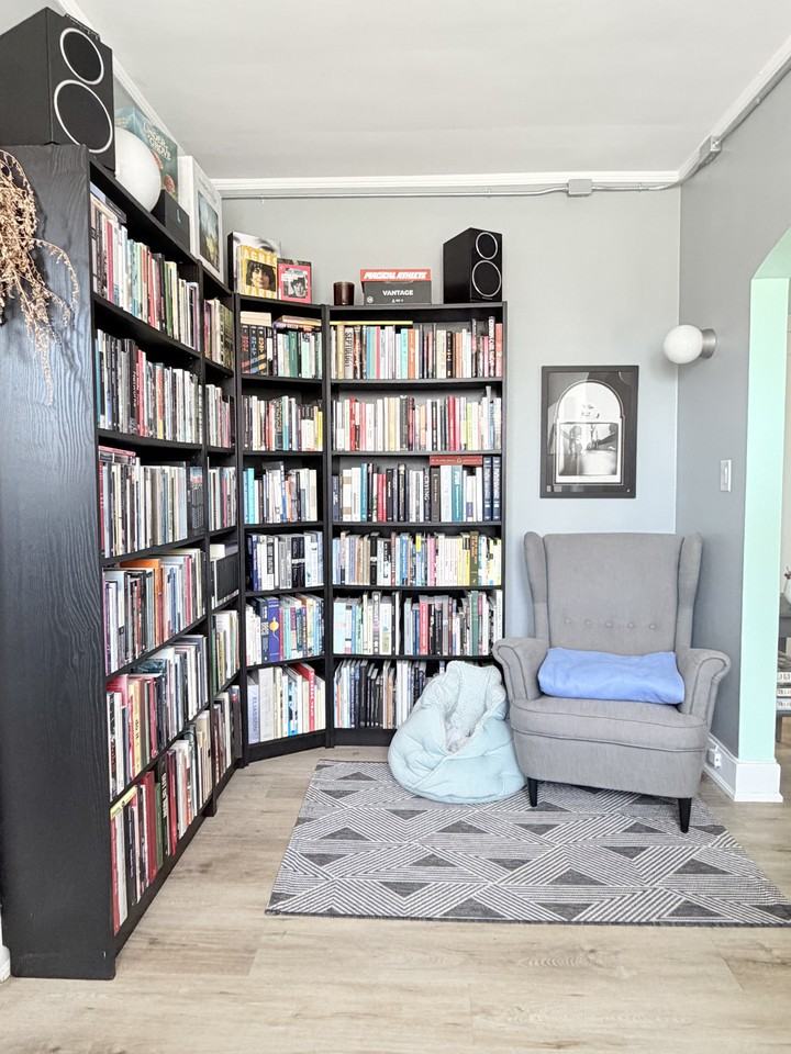 36 Hanna St W #1 - Photo 6 of 13