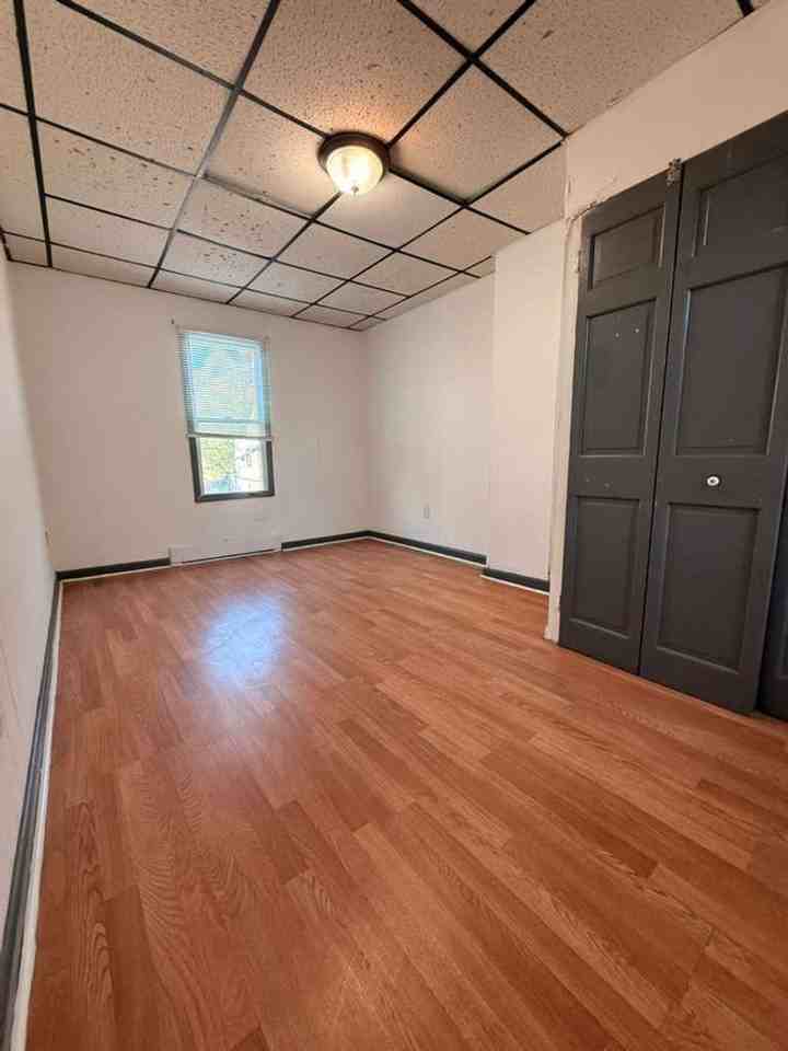 311 Jefferson St - Photo 2 of 5