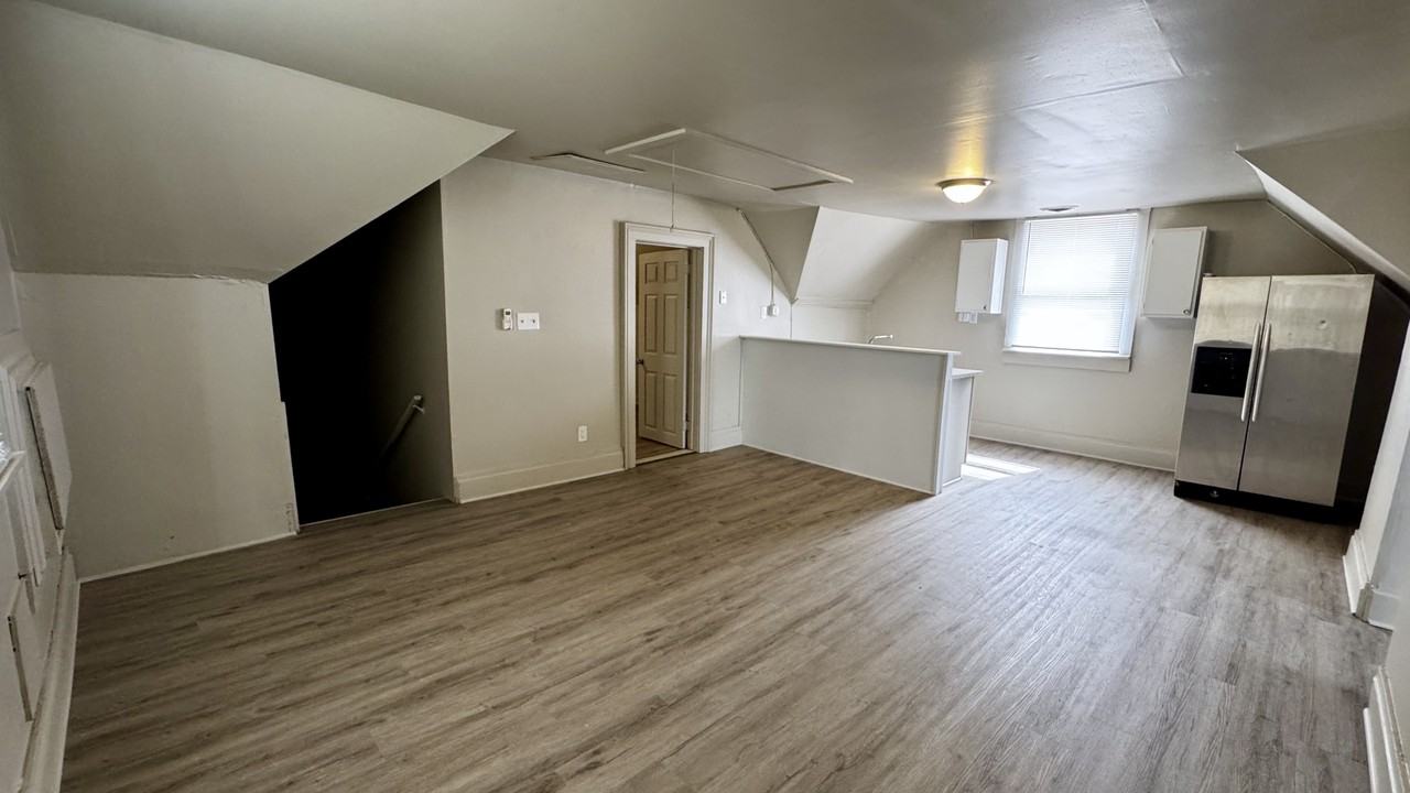 1001 Edgar St #B - Photo 5 of 12