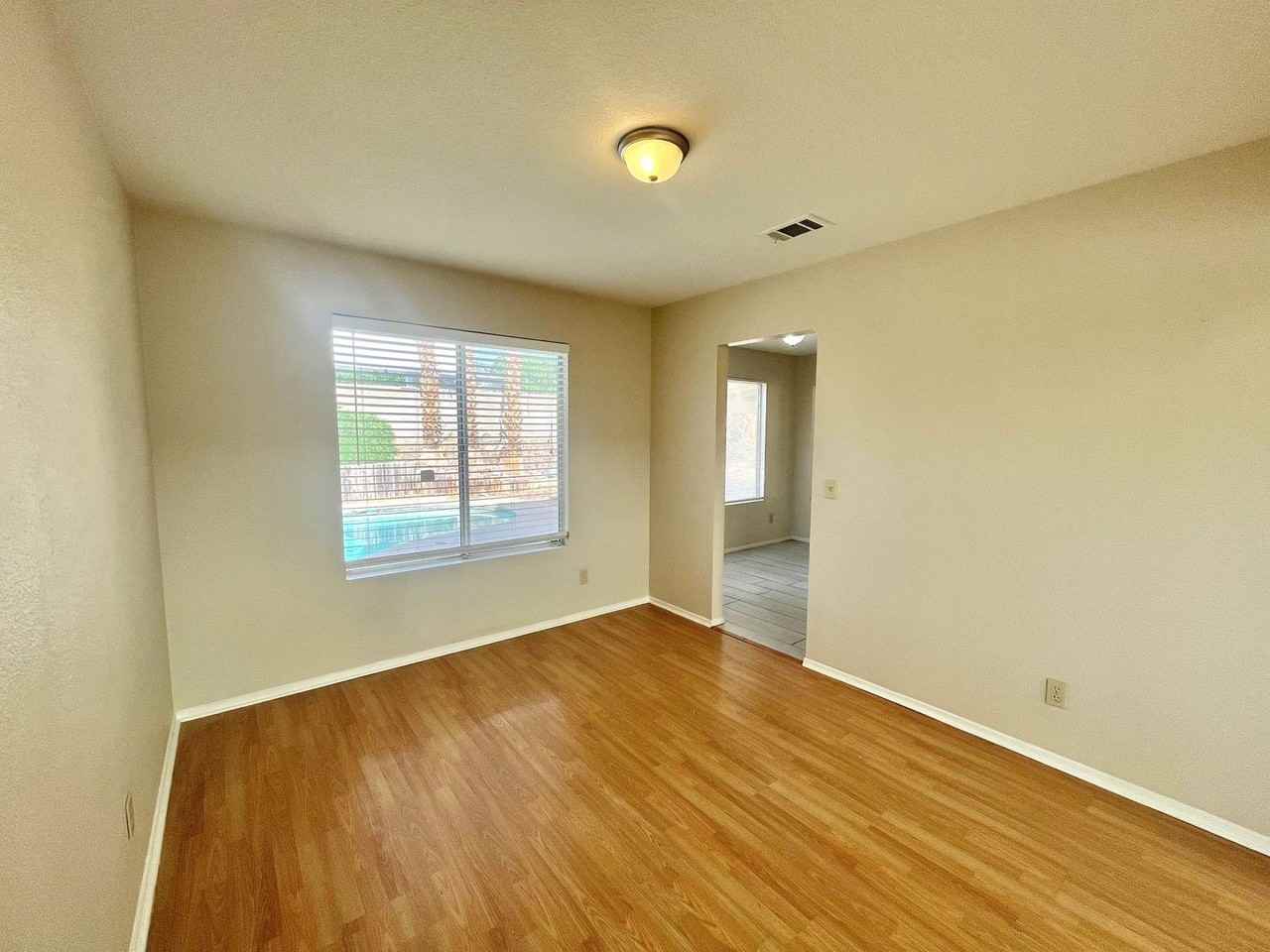 2929 Domino Way - Photo 7 of 44