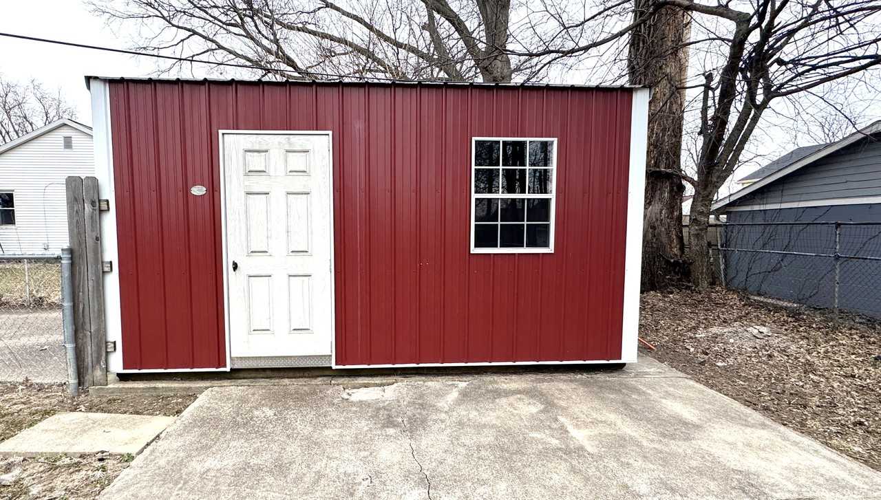 15 N Rotherwood Ave - Photo 4 of 36