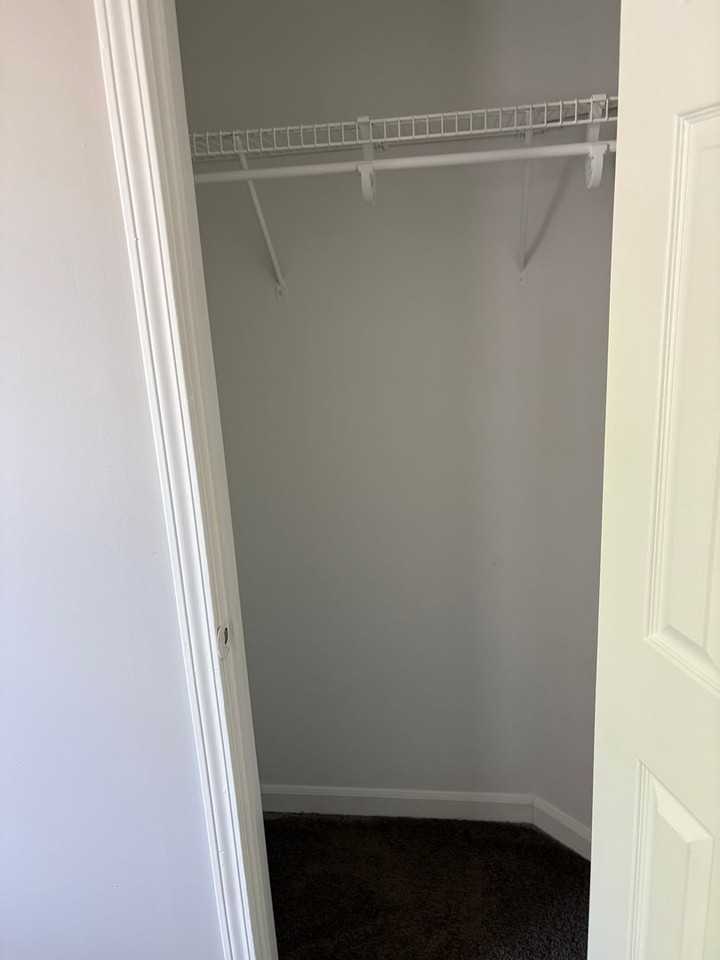 907 Prospect St - Photo 7 of 37