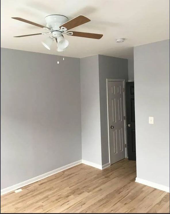 307 W 27th St #1 - Photo 3 of 4