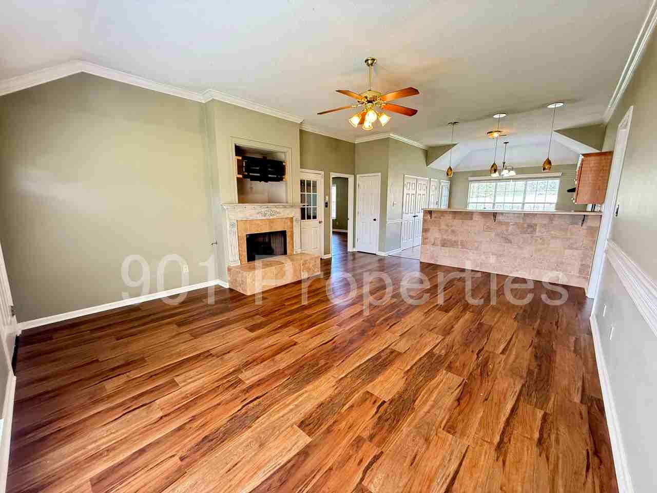 40 Garden View Dr #1 - Photo 4 of 15