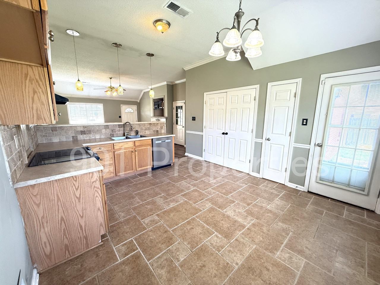 40 Garden View Dr #1 - Photo 7 of 15