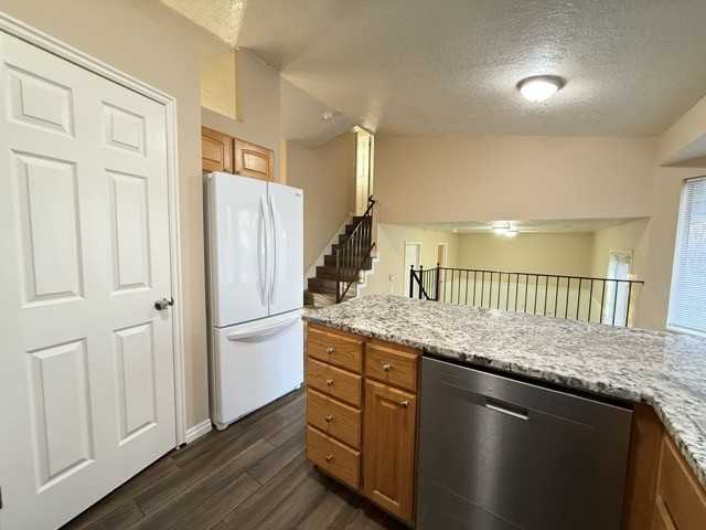 6075 S 4840 W #1 - Photo 4 of 23