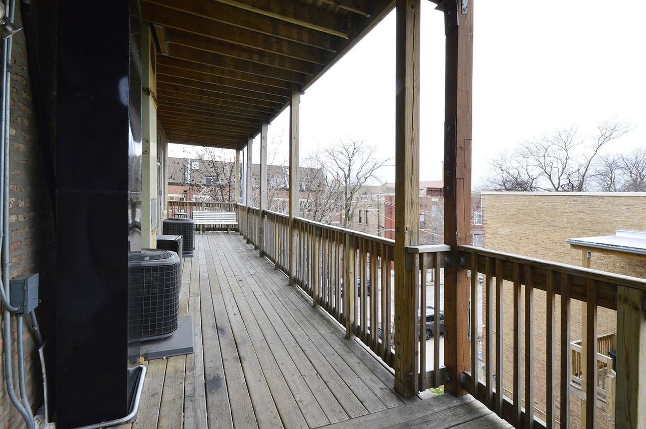 624-8 S. Racine Ave. - Photo 2 of 7