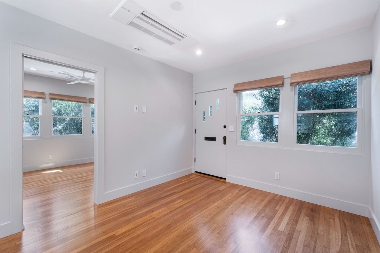 2545 2nd St - Photo 2 of 16