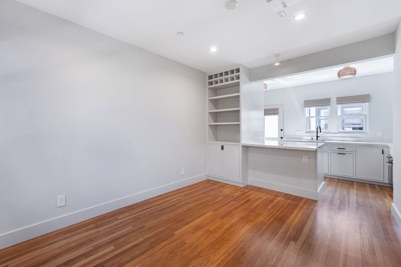 2545 2nd St - Photo 3 of 16