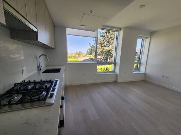 4222 Cambie Street - Photo 2 of 10