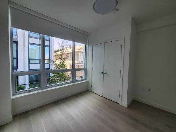 4222 Cambie Street - Photo 6 of 10