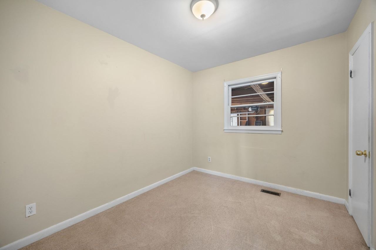 2548 Jones St #1 - Photo 6 of 14