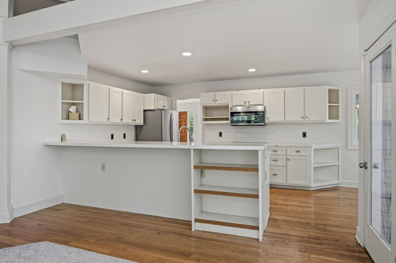 709 Orchard Ln #1 - Photo 6 of 23