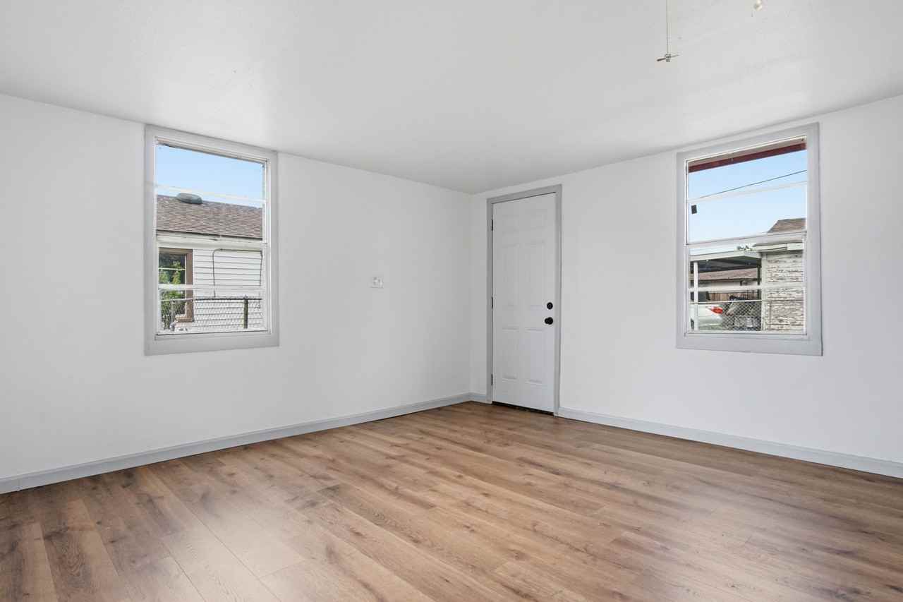 2228 Sw Grand Blvd #1 - Photo 5 of 15