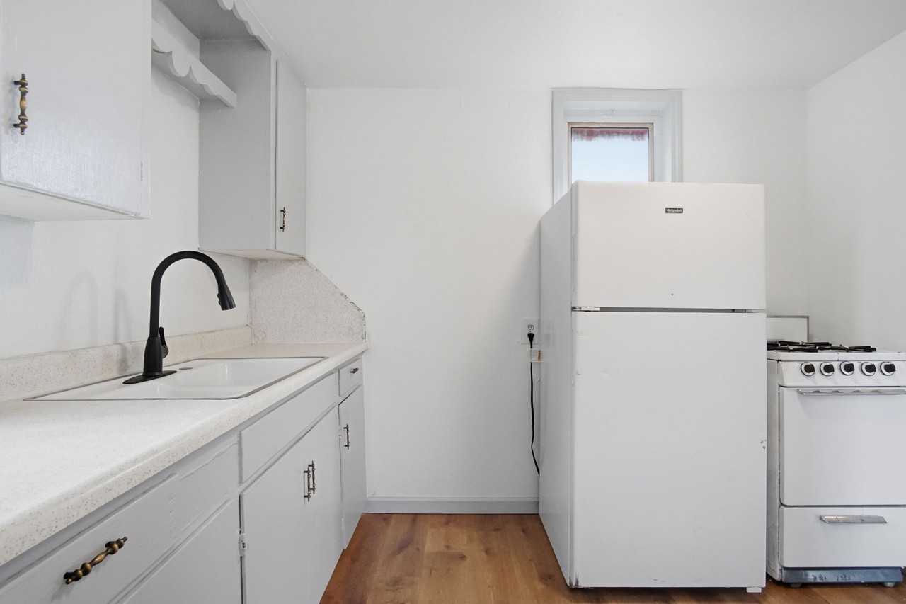 2228 Sw Grand Blvd #1 - Photo 7 of 15