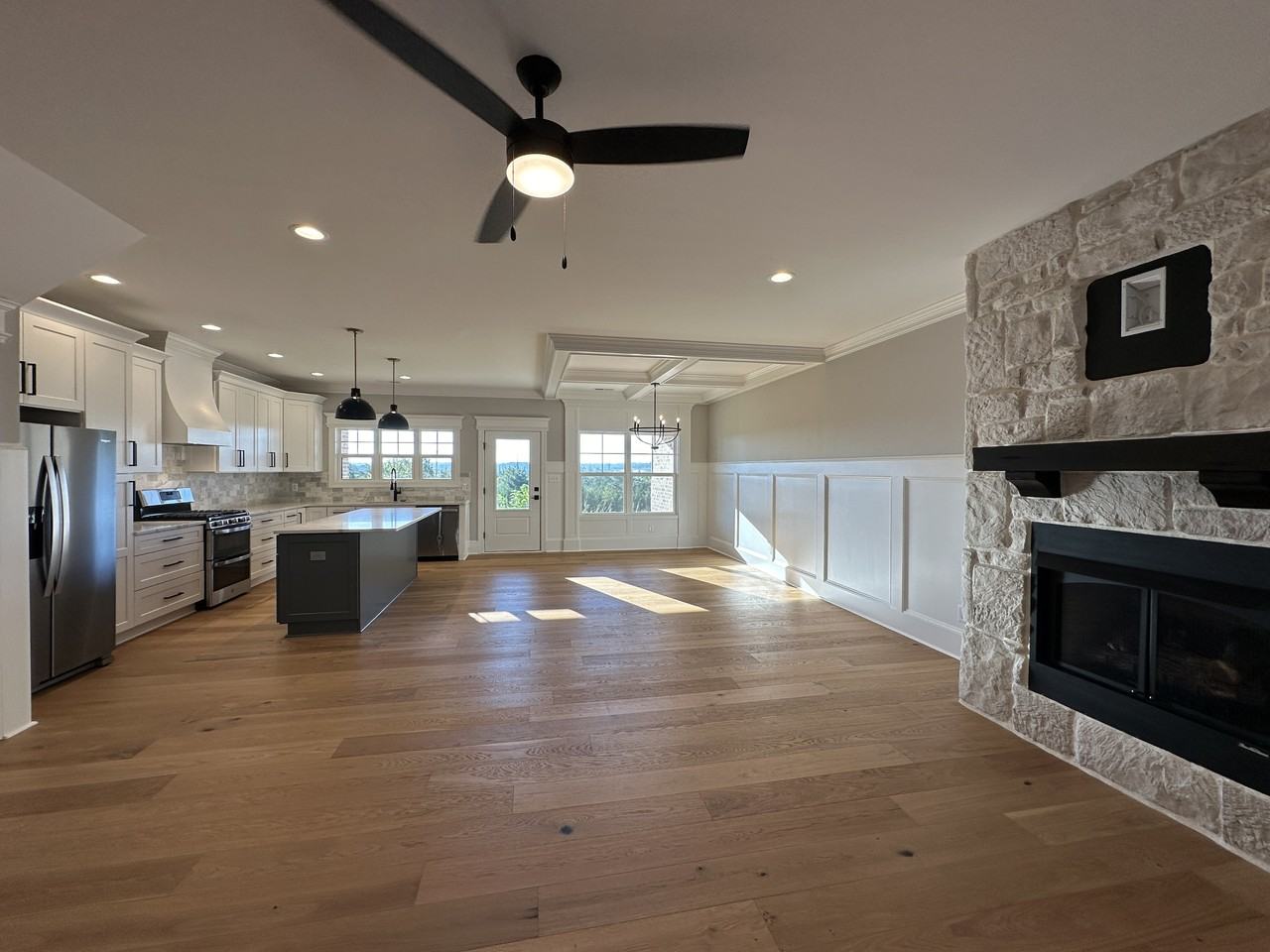 1112 N Westyn Loop #1 - Photo 7 of 35