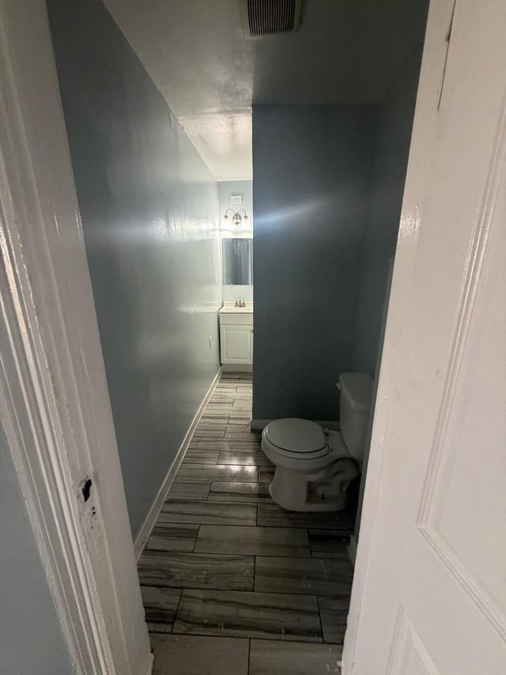 1509 N Salina St #1 - Photo 4 of 6