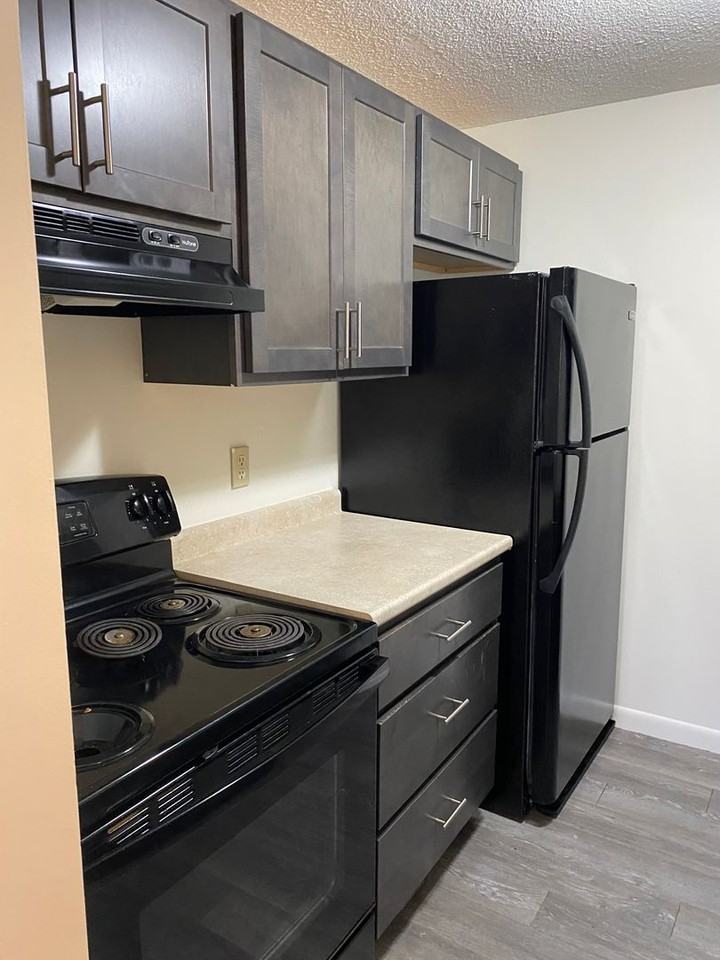 Residences at Riverside - Photo 2 of 8