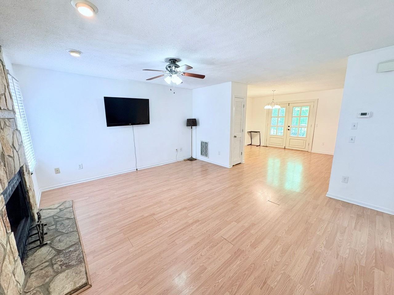600 Anderson Hwy #611 - Photo 3 of 29