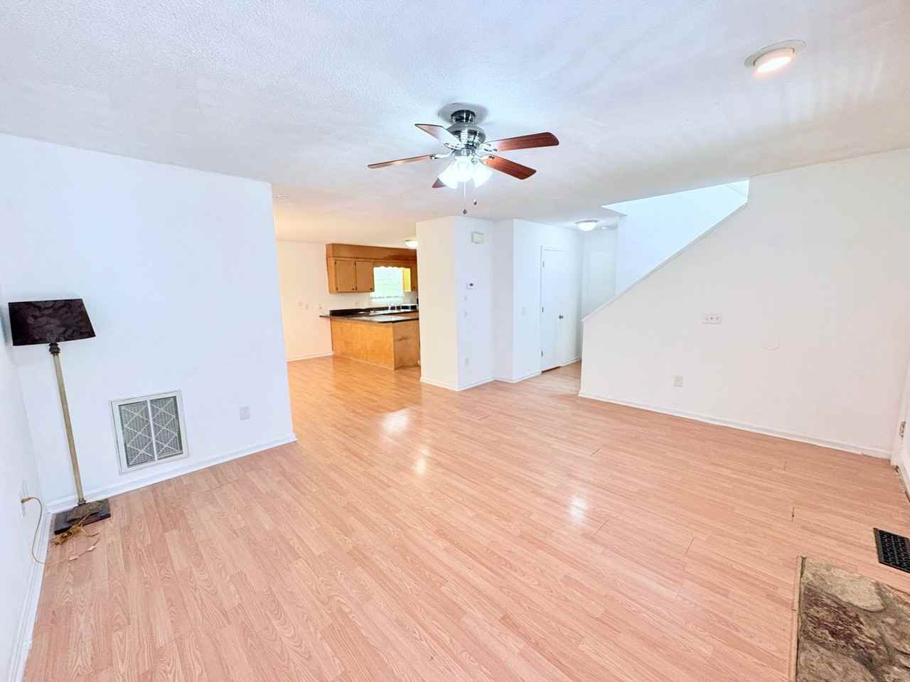 600 Anderson Hwy #611 - Photo 4 of 29