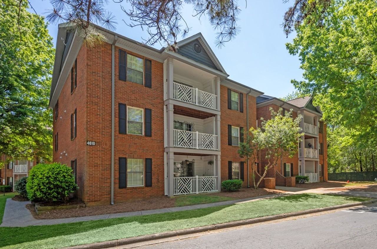 Sharon Oaks Apartments - Photo 6 of 37