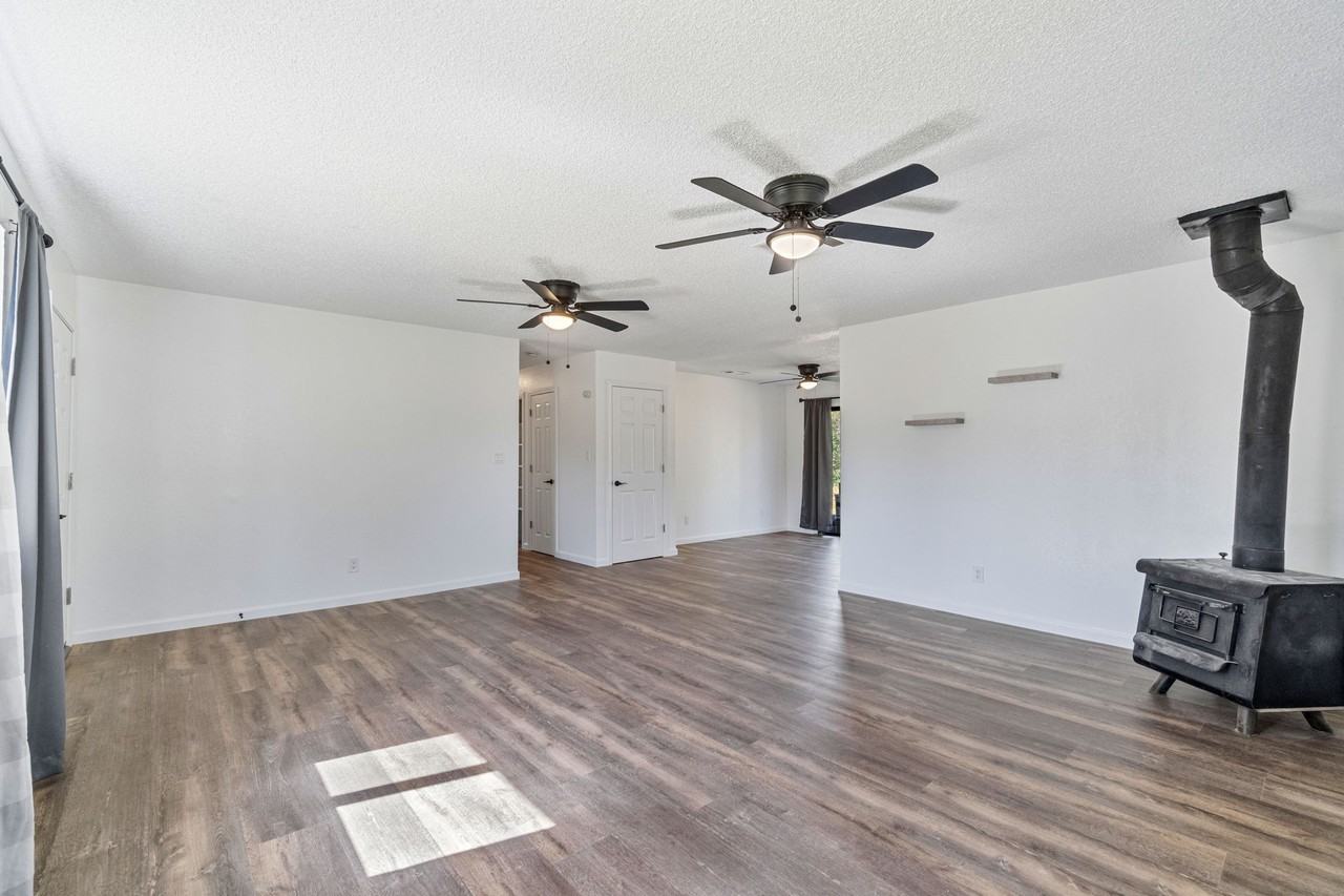 31331 Auberry Rd #1 - Photo 7 of 36