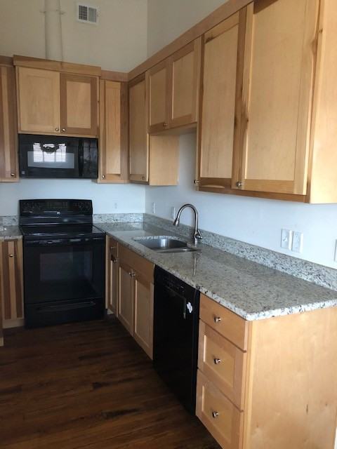 100 E 1st St #101 - Photo 3 of 7