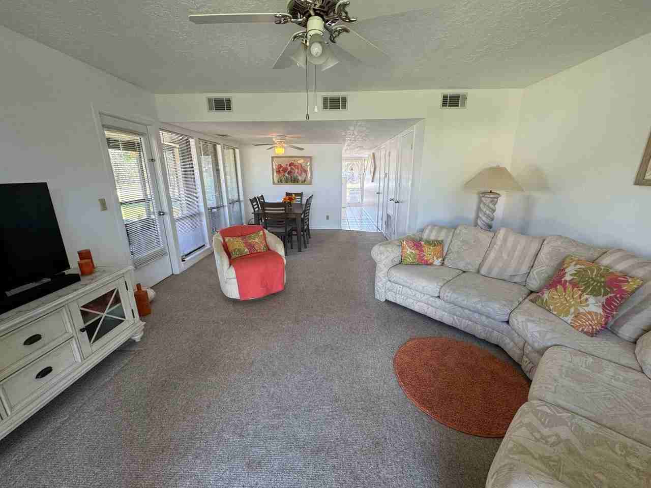 58 Club House Dr - Photo 2 of 13