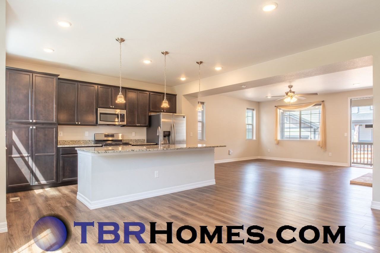 11924 Norfolk Ct - Photo 4 of 20