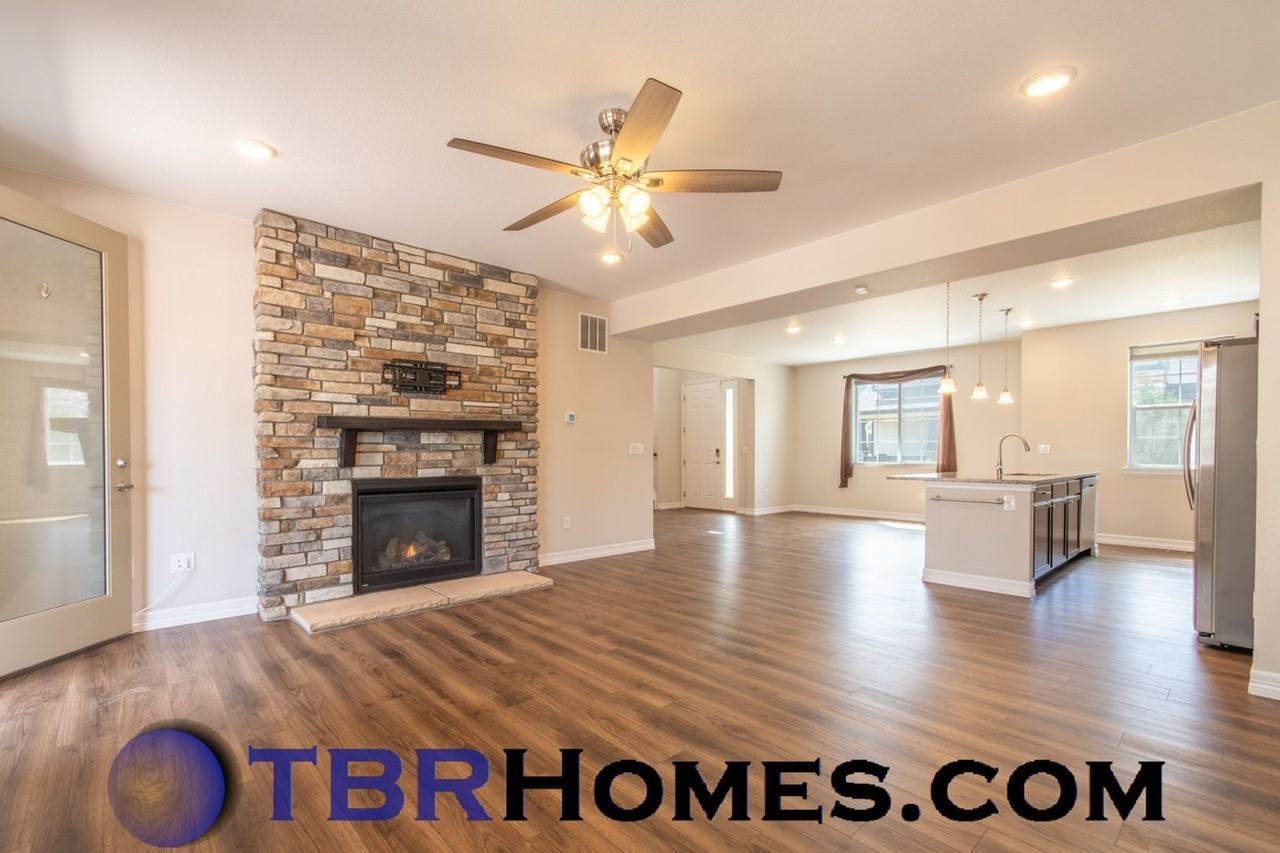 11924 Norfolk Ct - Photo 7 of 20