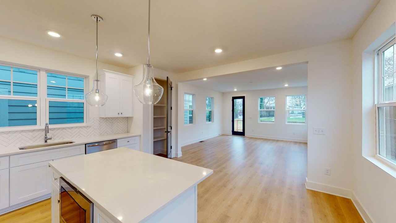 602 S 11th St #A - Photo 4 of 21