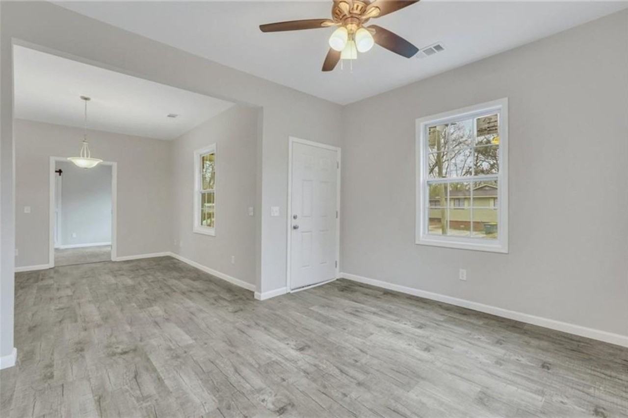 2011 Comet Ave - Photo 5 of 25