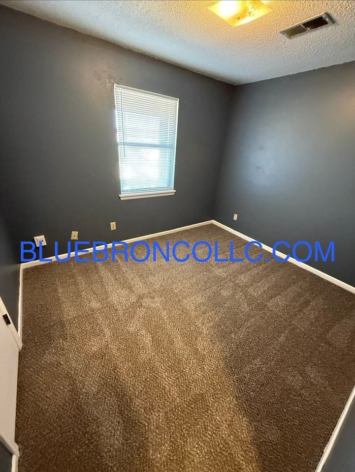 511 Sky Vue Dr - Photo 5 of 9