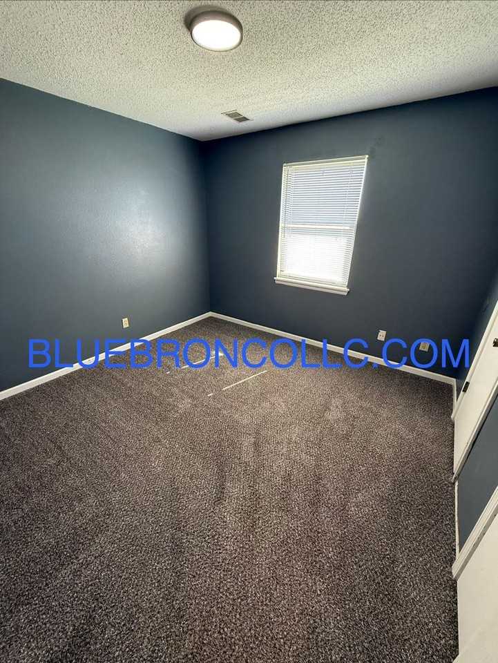 511 Sky Vue Dr - Photo 7 of 9