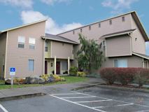 Big Rock Apartments (480 S Oak Harbor St.) - Photo 1 of 1