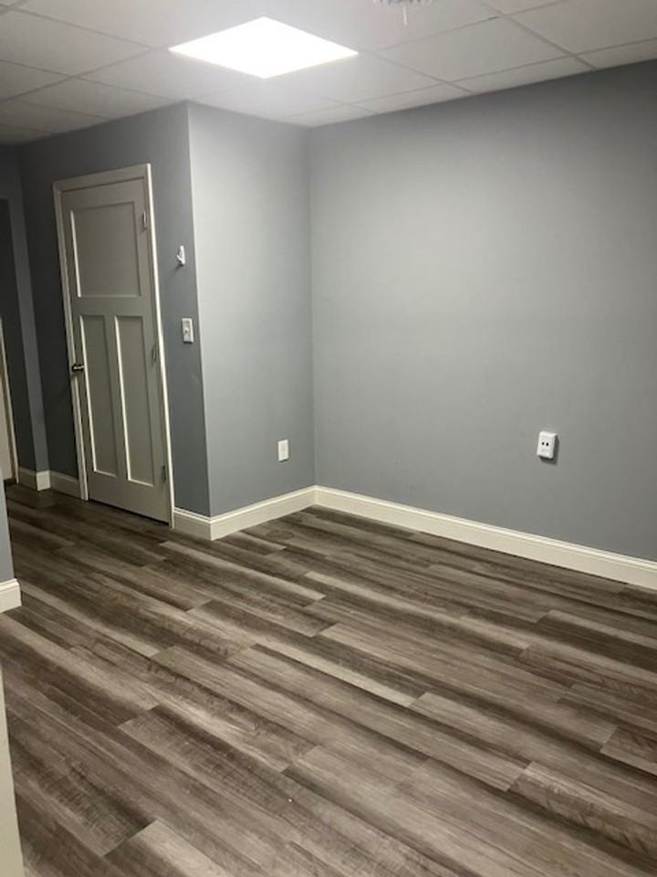 18 N Main St - Photo 5 of 14