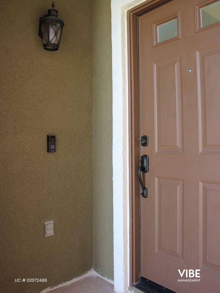 2828 Capella Way - Photo 3 of 34