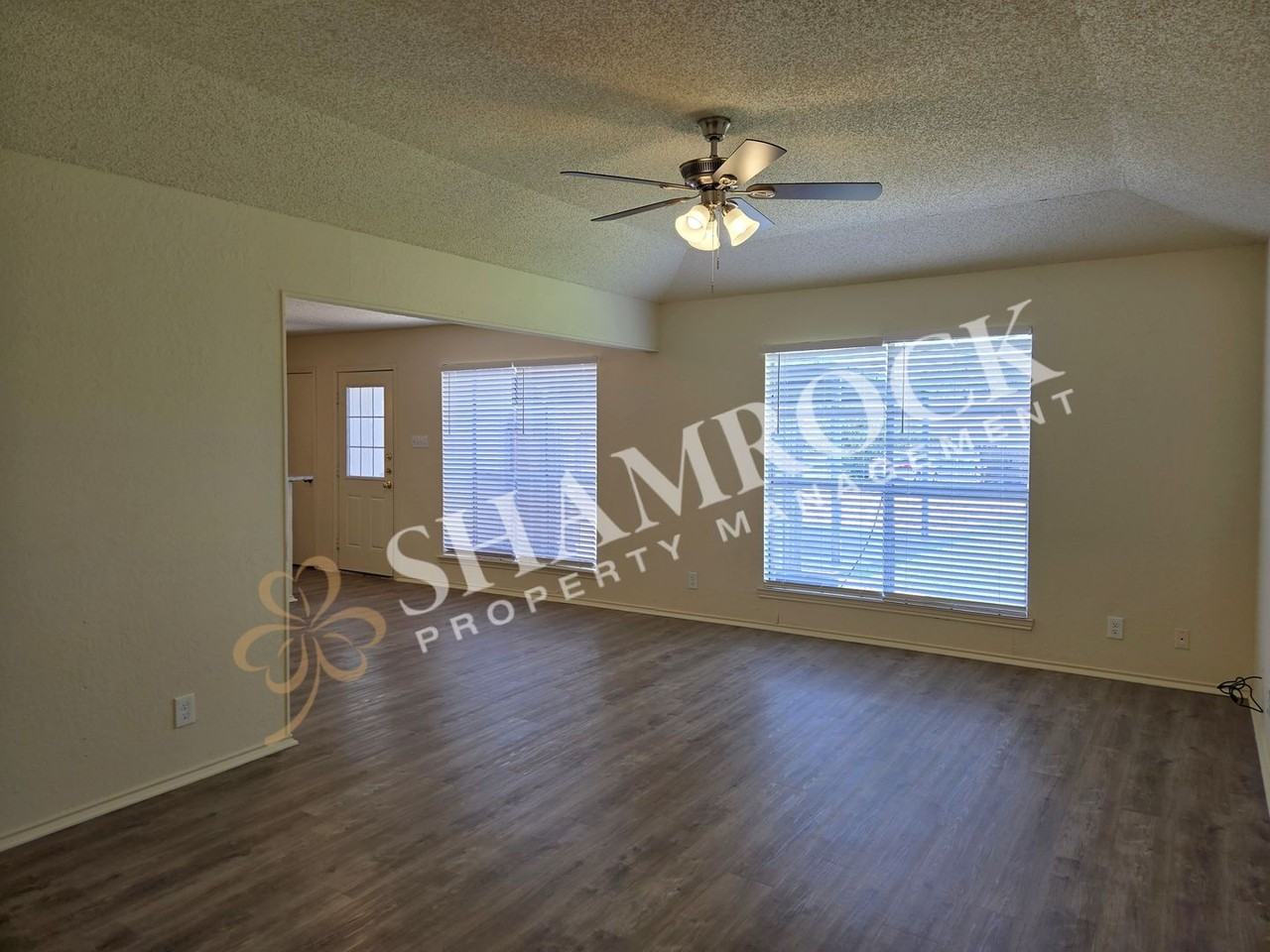 218 Kettler Dr - Photo 3 of 13