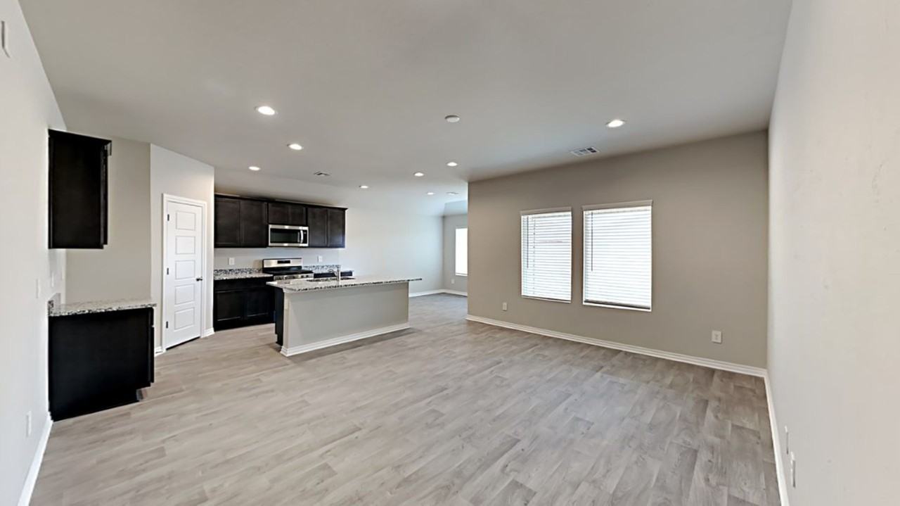 4304 Colt Dr - Photo 3 of 18