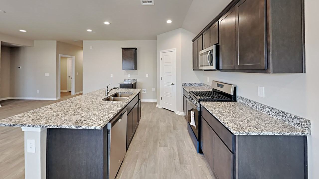 4304 Colt Dr - Photo 5 of 18