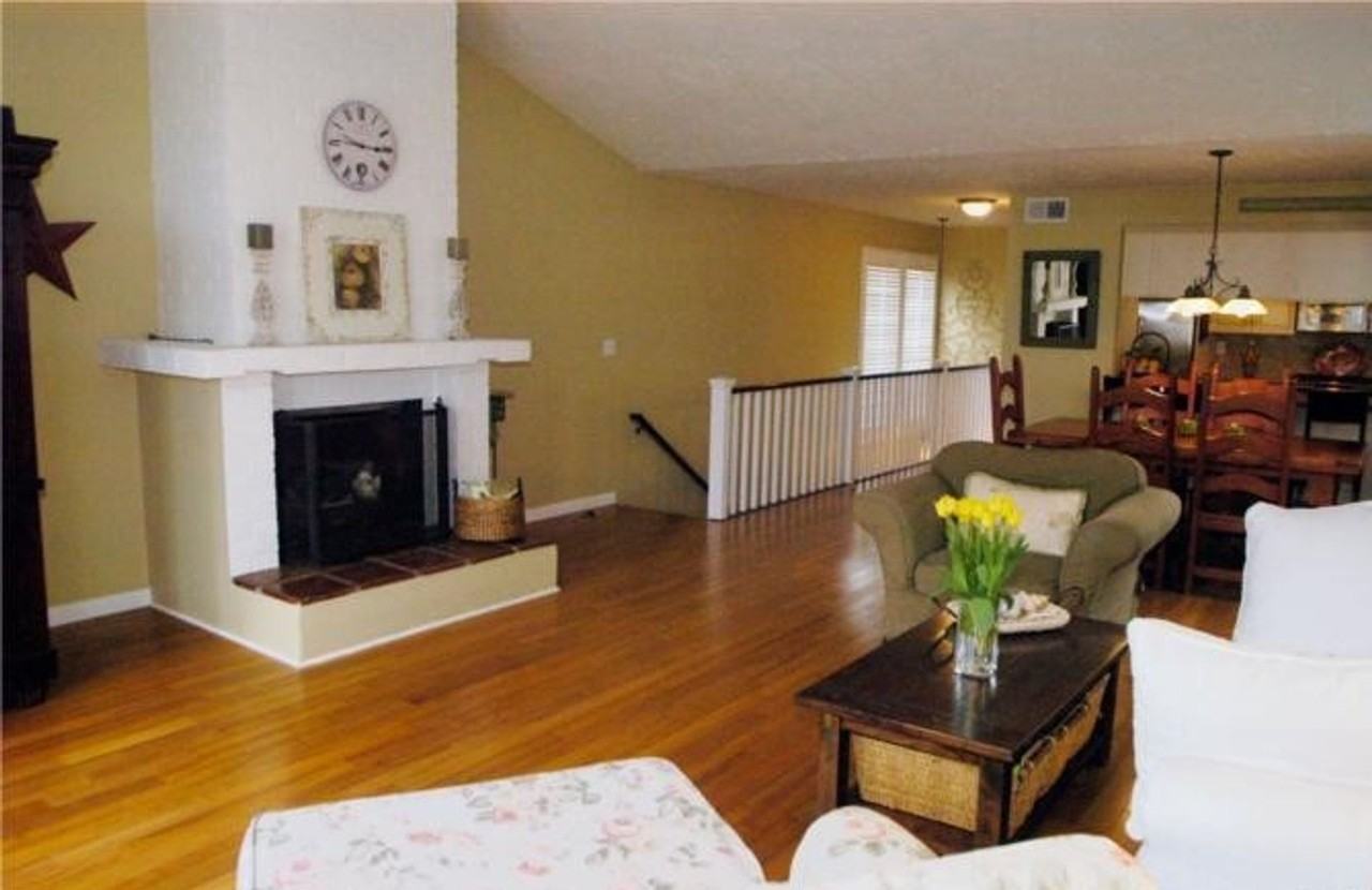 1525 Carver St - Photo 6 of 14