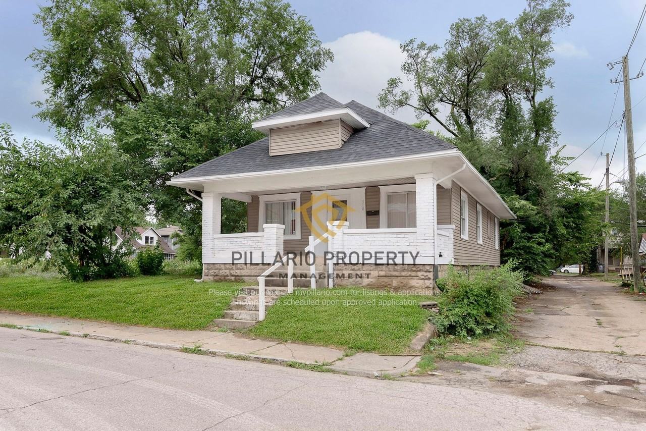 510 N Dearborn St - Photo 2 of 18